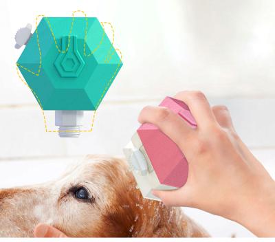 China New Sustainable Pet Bathing Tool Silicone Material Safety Comfortable Easy Control For Pet Shower Bathing Tool for sale