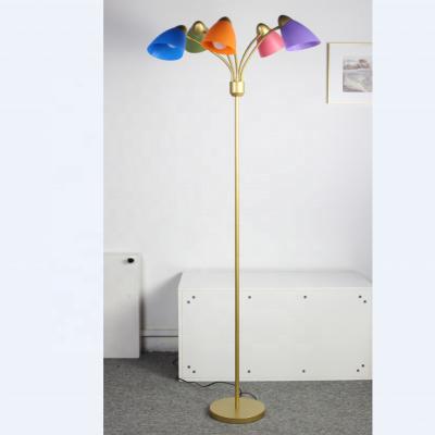 China Modern Adjustable Tall Pole Lamp with 5 Lights, Metal Floor Lamp for Living Room Bedroom Office (Gold Plating) for sale