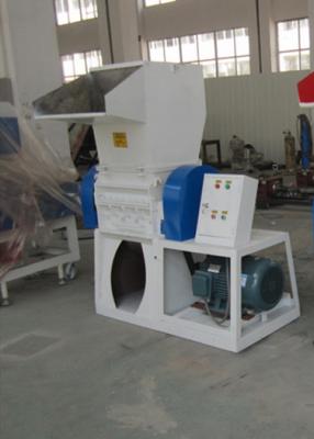 China Double Reduce Noise Layer Plastic Crusher Machine for Recycling PET Bottles / PE Film for sale