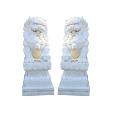 China Chinese Garden Life Size Animal Marble Lion Outdoor Carving Stone Statues for sale