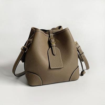 China Fashion newest styles fashion leisure woman leather bucket bags messenger bags please contact us for good quality luxury famous bags for sale