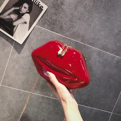 China PU Lips Shape Creative Design Patent Leather Clutch Evening Bags Women Party Chain Shoulder Bags 2022 Luxury for sale