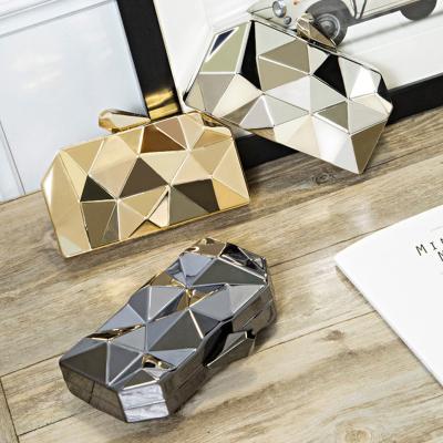 China Acrylic Shiny Rhombus 3D Patent Leather Evening Clutch Bags Women Party Handbags Chain 2022 Luxury for sale