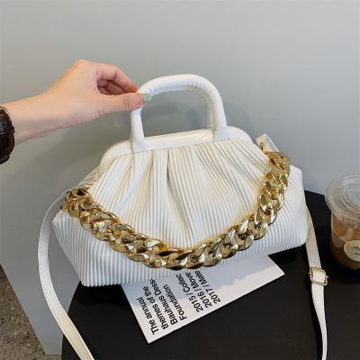 China Fashion women ladies designer handbags colorful luxury famous brands thick chain high capacity pleated pattern for sale