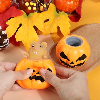 China Releasing Pressure Halloween Novelty Pumpkin Squirrel Cup Squeeze Decompression Relaxation Busty Cute Toys for sale