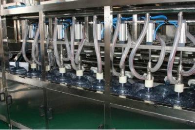 Chine 220V / 380V chaîne de production remplissante de l'eau de machine de remplissage de l'eau de 5 gallons avec la tête 3 à vendre