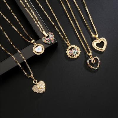 China Fashion 18K Gold Plating Multi Color Micro Pave Colorful Heart Diamond Necklaces For Women Gift Heart Pendant Necklace for sale