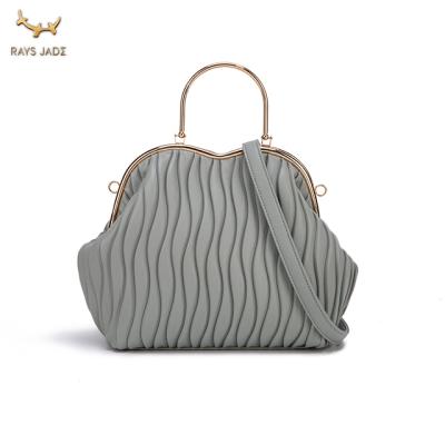 China Latest Fashion Metal Top Handle Handbags Pleated Faux Leather Luxury Women Tote Hand Bags With Chain for sale