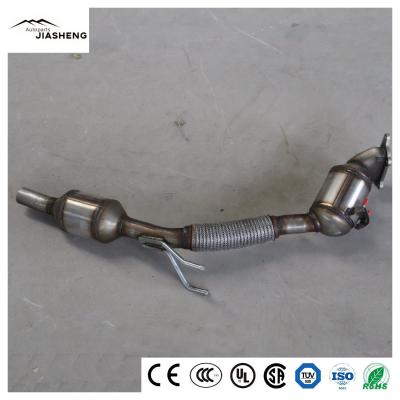 China 15 voor Volkswagen Jetta Auto Engine Exhaust Auto Catalytic Converter met hoge kwaliteit Te koop