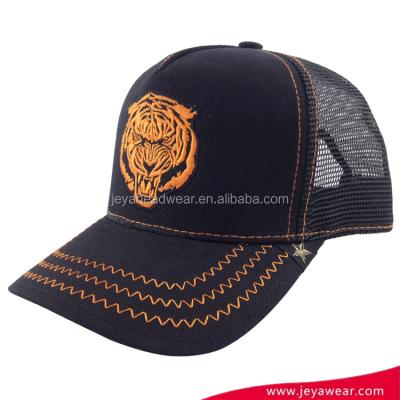 China Dongguan factory COMMON high profile trucker hat 5 panel black 100%cotton baseball cap with lion embroidery for sale