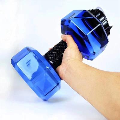 China Portable Leakproof Dumbbell Durable Indoor Fitness Home Gym Equipment Gym Training Yoga Water Bottle Dumbbell for sale