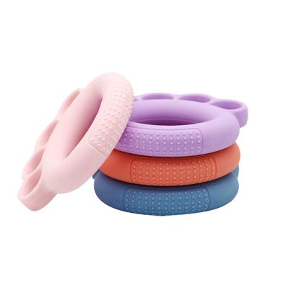 China Cute Fitness Equipment Application Wolf Fitness Equipment Silicone Olive-Shaped Grip Circle Safe Fingers Leave Hand Grip for sale