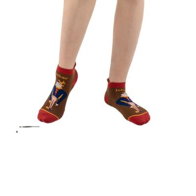 China Antibacterial Women Boat Socks Gift Box Abbreviated Invisible Low Boat Socks for sale