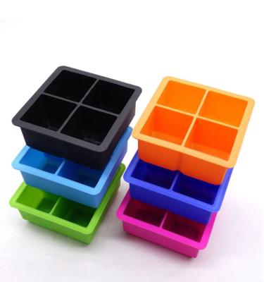 China 4 Viable Square Ice Tray Molds With Food Grade Silicone Ice Mold With Lid for sale