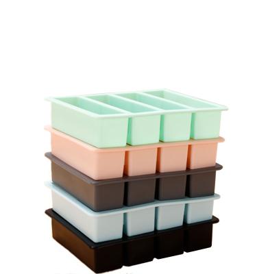 China Sustainable Creative New Four Silica Gel DIY Ice Grid Children's Food Box Home Ice Maker for sale