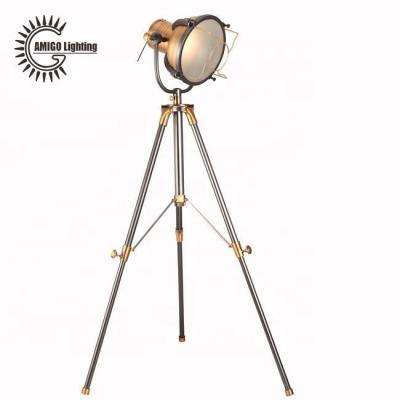 China 2018 EUROPEAN New Arrivals Single Antique Tripod Marine Floor Lamp for sale