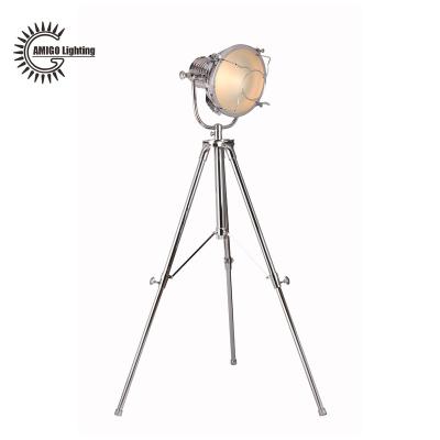 China 2021 New Original Modern High Quality Hot Selling Tripod Metal Industrial Retro Industrial Floor Lamp for sale