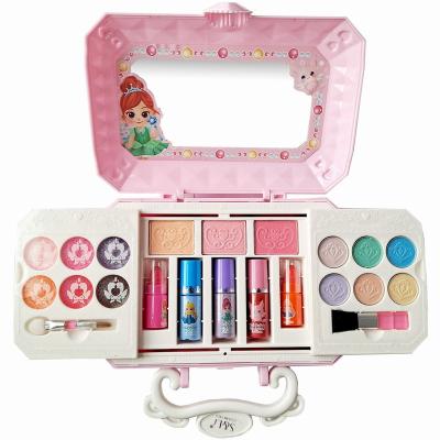 China Amazon Hot Sale 23pcs Cosmetics Makeup Kit For Girls 20*15*7cm for sale