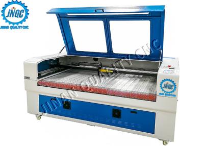 China No Burr / Fraying CO2 Laser Cutting Engraving Machine , Automatic Fabric Cutter for sale