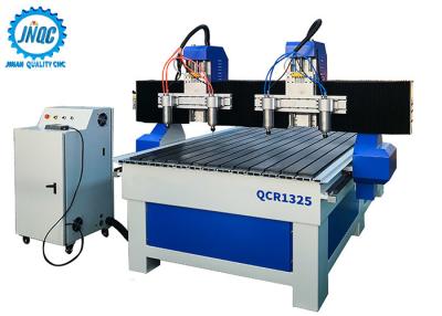 China Máquina de madera del CNC de 4 AXIS, fuerza de talla de madera de la absorción de la máquina del CNC de 4 AXIS gran en venta