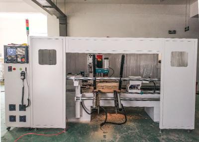 China El centro de torno de madera del CNC de 4.5KW 200m m para la banda consideró el torneado en venta