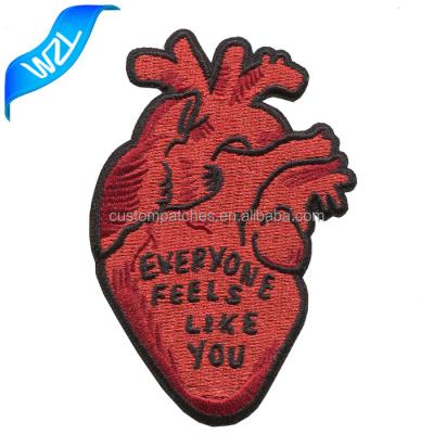 China Sustainable Cheap Customized Heart Design Iron On Embroidery Patches for sale