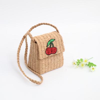 China 2022 100% Eco-Friendly Fashion Simple Straw Beach Bag Wholesale Small Cross - Body Woven Bag for sale