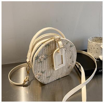 China 100% Eco-friendly Fashion Bags Women Handbags Ladies Wholesale Small Cross - Body Straw Woven Bag for sale