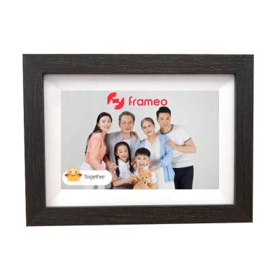 China RK3126 1GB+16GB Wifi family photo frameo digital photo picture frame wifi for birthday gift custom first generation for sale