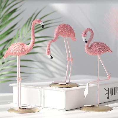 China Nordic Statistical Institute of Europe style resin crafts decorations office flamingo kitchen living room home ornaments for sale