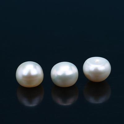 China Wholesale Original White Pearl Hole Jewelry Wuzhou LS Freshwater Pearl Potato Pearl Half A Loose Button Pearl for sale