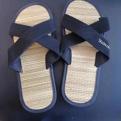 China Wholesale hotel free spa fashion trend EVA waist disposable slippers beach straw mat flip flops for sale