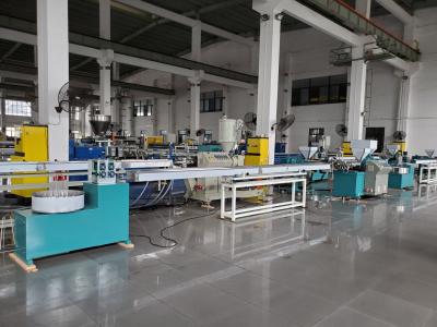 China Energie - de Productiemachine van de besparings Plastic Rieten Extruder, Slijtage die tegen Lagere Kosten verzetten zich Te koop