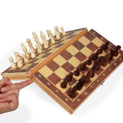 China Eco-friendly Material Wooden Magnetic Checkers Board Family Games Foldable International Classic Chess Sets for sale