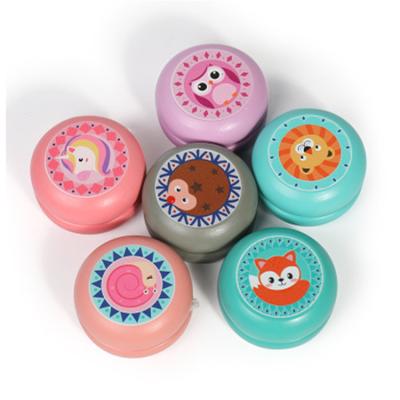 China Cute Animal Pattern Eco-friendly Cartoon Material OEM And ODM Wooden Yo-yo For Kids for sale