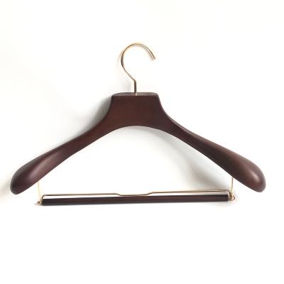 China CLASSIC Export To Japan Brown 43x6cm Luxury Wooden Suits Hanger With Sliding Bar for sale