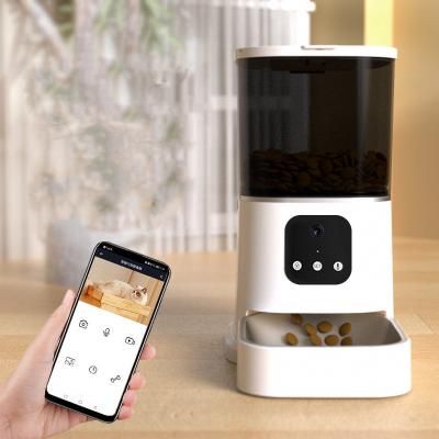 China Smart Cat 6L dog timer pet driver auto smart wifi auto smart camera auto with camera cat pet driver for sale