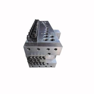 China Injection Plant Extrusion Steel Plastic T-die for sale