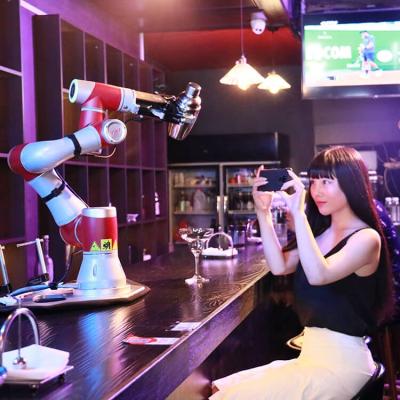 China Robot Human Hand Wireless Teaching Pendant Cafe Kitchen Food Robot Smart Arm for sale