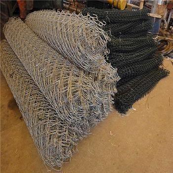 China China 2017 New Year hot dipped galvanized chain link fence for sale