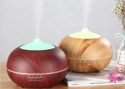 China el difusor ultrasónico del aroma de la sincronización del Aromatherapy del humectador del grano de madera 400ml llevó el purificador del aire ligero en venta