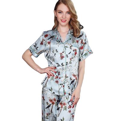 China New Summer QUICK DRY Silk Pajamas Ladies Short Sleeve Pants Set Printing for sale