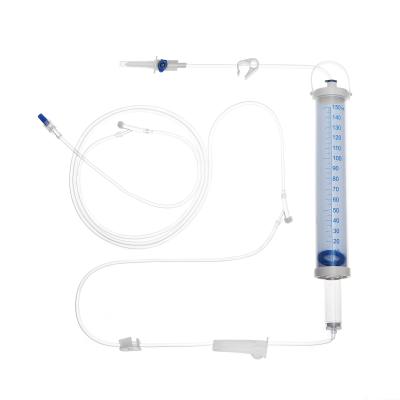 中国 Medical IV Burette Pediatric Infusion Set Disposable IV Infusion Set with Burette 販売のため