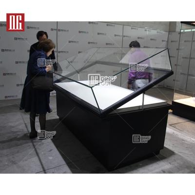 China High Quality Retail Store Museum Quality Art Collection Display Showcase for sale