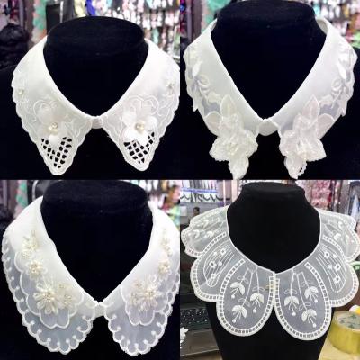 China Pair 3D Handmade Rhinestones Lace Up Collar Appliques , Intellectual Double Layer Applique Embroidery Trims for sale