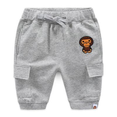 China 2021 Spring and Summer Children's Clothing Boys Breathable Cartoon Embroidered Large Pocket Casual Pants Five-point Pants for sale