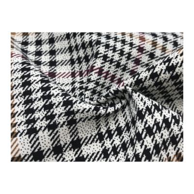 China Wicking Top Quality New Arrivals Bi-stretch C/r Twill Printed Medium Plaid Fabric for sale