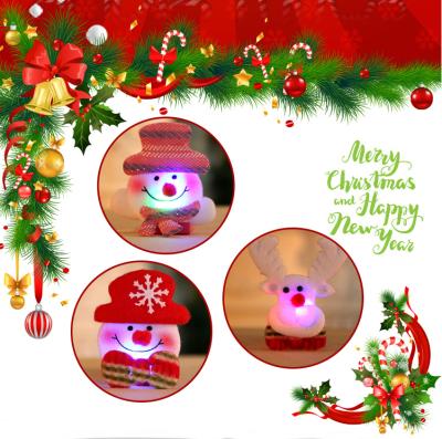 China Teens Girls Boys 3+Kids Man Santa Claus Elk Bear Pins Youth Boys 3+Kids Girls Teens Young Fans Fans Pins Snow LED Badge Christmas Light Up Brooch Christmas Gift Party Decoration for sale