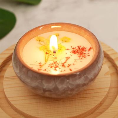 China Birthdays Wholesale Ceramic Dried Flowers Scented Handmade Soy Wax Candles Custom Box Logo For Home Decoration for sale