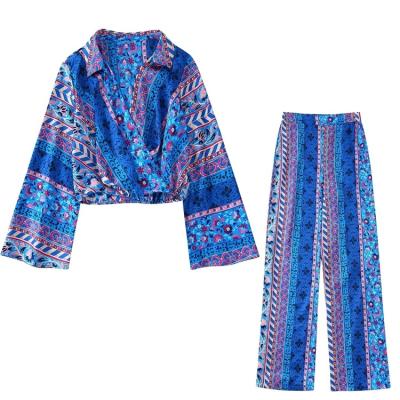 China UNISWIM 2022 Vintage Anti-Static Blue Floral Print Women Clothing Long Sleeve Shirt And Matching Long Pants Loungewear Set Suits OEM ODM for sale